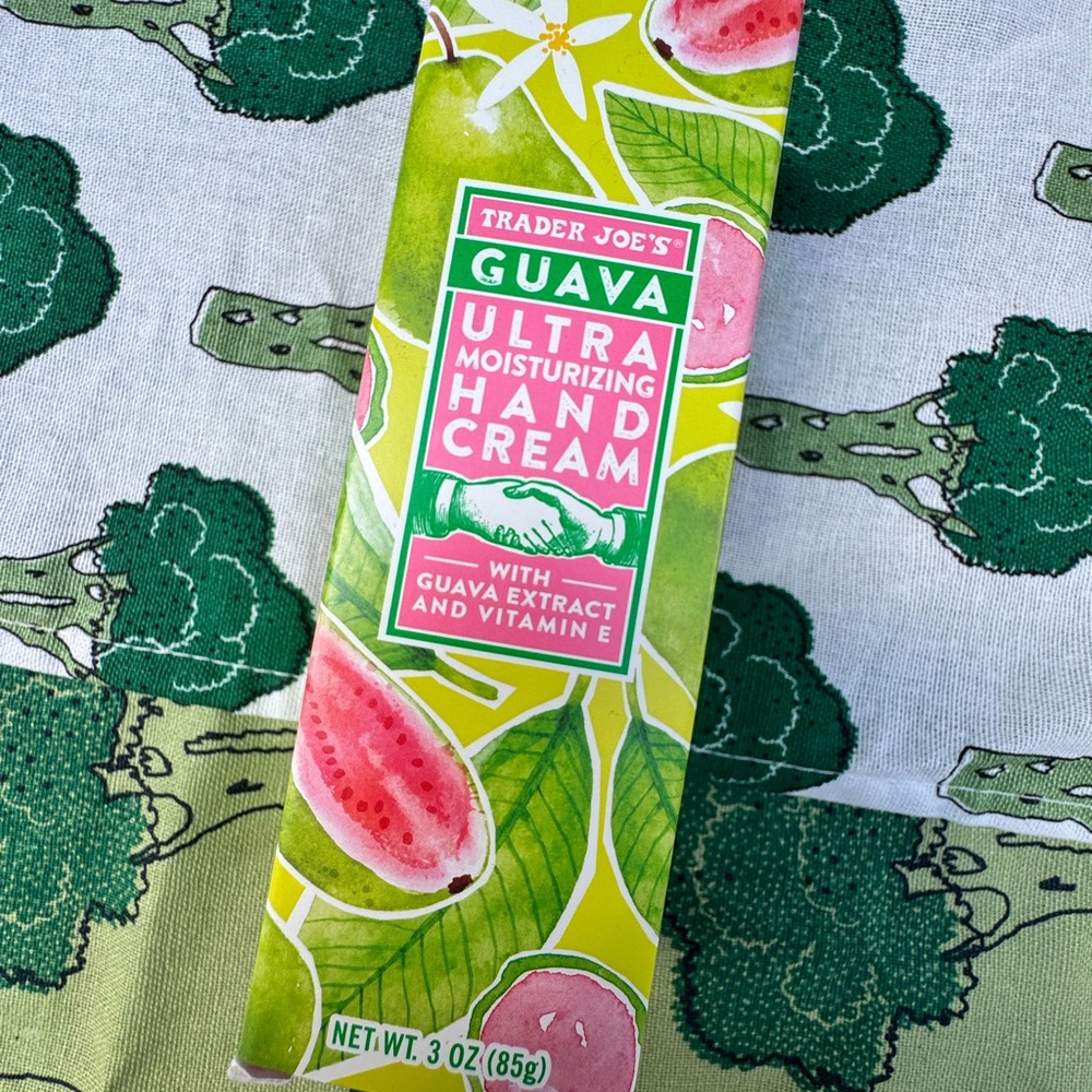 Trader Joe’s BUNDLE Hand Cream Set with Pink mini cooler - Picture 3 of 4